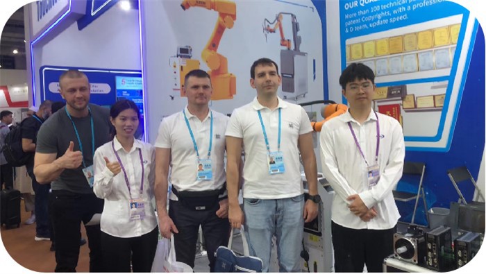 news-700-395 news-700-395